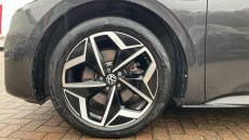 Volkswagen ID.3 150kW Family Pro Performance 58kWh 5dr Auto Electric Hatchback